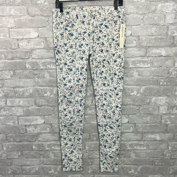 Love Fire Distressed Floral Skinny Jeans - Picture 1 of 7